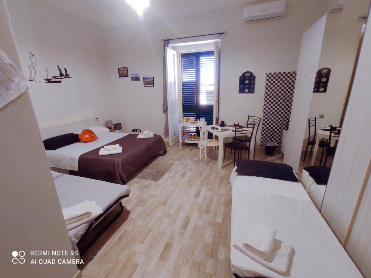 Scacco Matto Holiday House Taranto Exterior photo